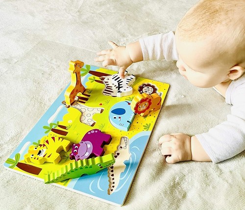 Holzpuzzle mit großen - , teilen